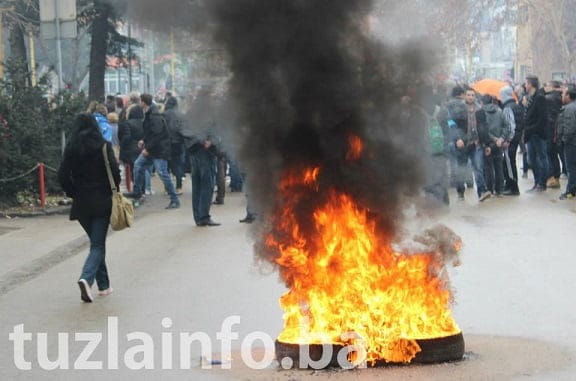 0602 protesti naslovna