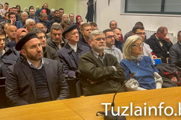 0901_tribina (5)