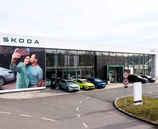 01 Naslovna ekterijer - Škoda Nipex