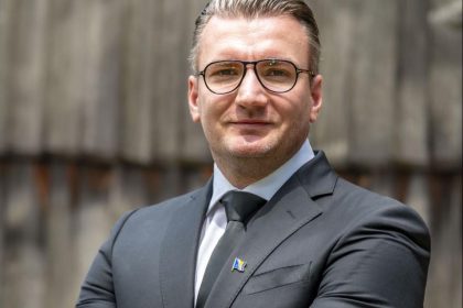 01-Omer_kovcic_naslovna