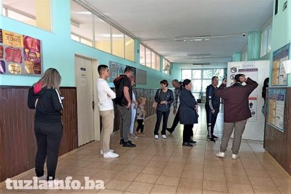 02010_izbori_biracko1