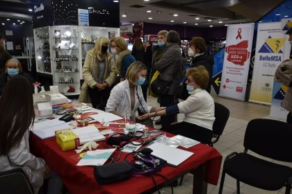 0212_hiv_aids_ukc