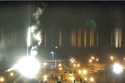 Snimak raketnog napadan na nuklearnu elektranu Zaporozhye