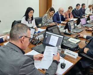 0404_vladatk_2023