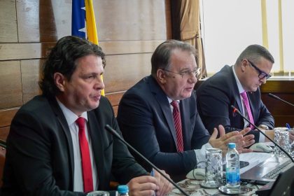 0405_vladafbih