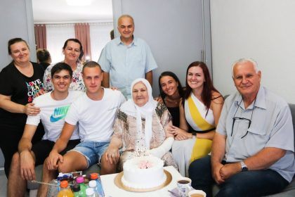 0608 fata orlovic rodjendan