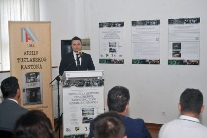 0807_izlozba_arhiv2
