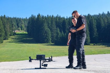 0810_granicna_dron