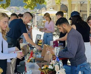 0810_humanitarni_bazar