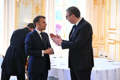 0904_macron_vucic