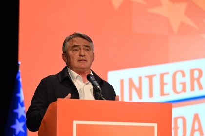 0904_zeljko_komsic