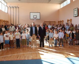 1 dan skole 02 01 09 2025