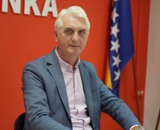1111_jasmin_kadic_nasastrankatk