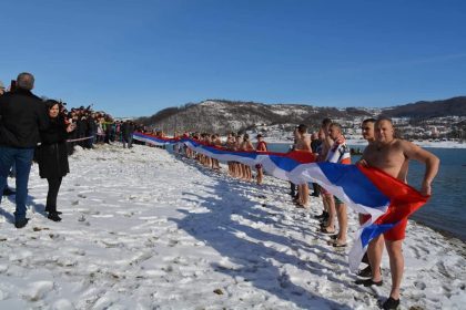 1201_snijeznica casni krst