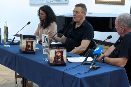 1208_promocija_dinko_delic2