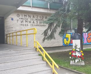 1504 gimnazija mesa selimovic