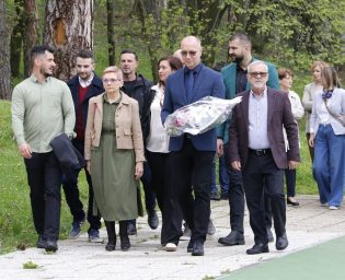 1504_polaga