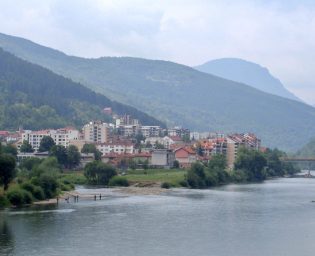 1509_Foča_–_Panorama