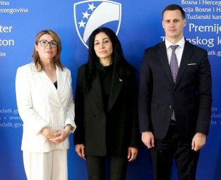 1704_Ambasadorica