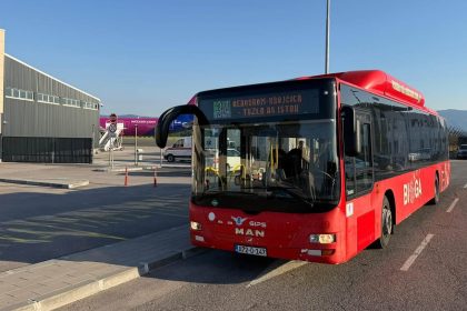 2006_bus_aerodrom