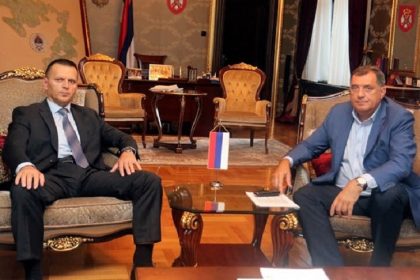 2011_lukac_dodik