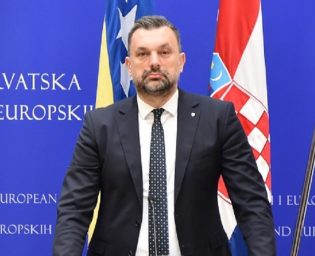 2102_elmedin_konakovic
