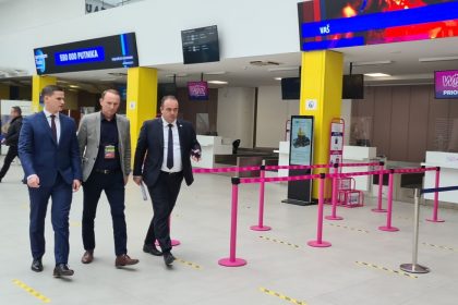 2104_premijer_aerodrom