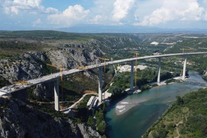 2107_most_pocitelj