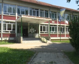 2108_skola_sanski_most