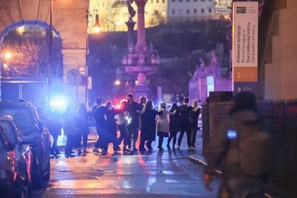 2112_prag