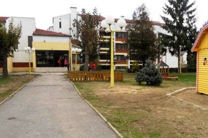 2203_dom_zadjecu