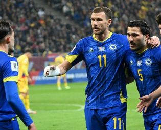 2203_reprezentacija_bih_dzeko