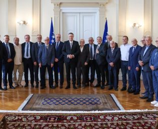 2205_becirovic_delegacija