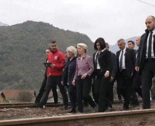 2410_ursula_jabl