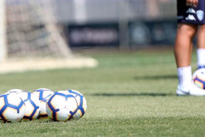2507_fudbal-lopta-lopte-pokrivalica