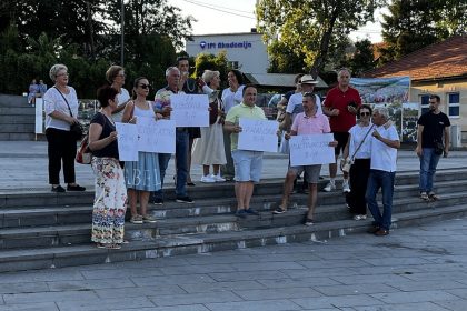 2507_protest_trg_ohr (2)