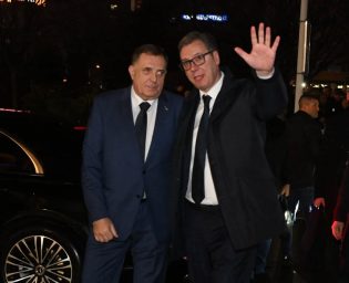 2602_dodik_vucic