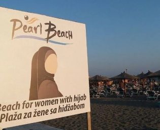2606_plaza_hidzab