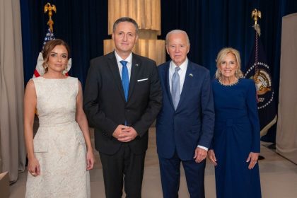 2609_becirovic_biden