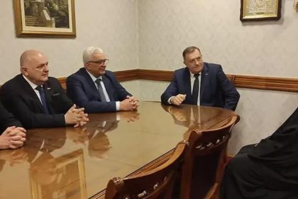 2702_dodik_mandic