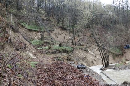 2703_kliziste