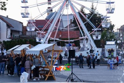 2804foodfair (1)