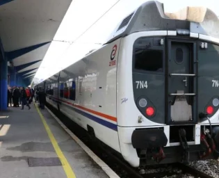 2905_zeljeznicef-bih-voz