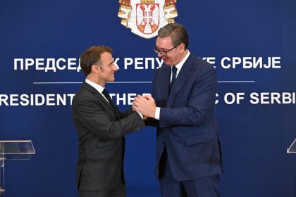 2908_macron_vucic