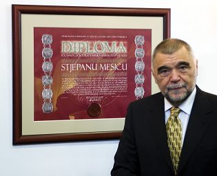 3008_stjepan_mesic