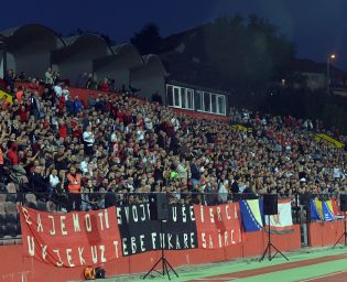 3009_tusanj_navijaci