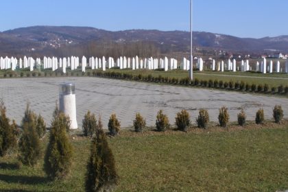 3105_gornja kalesija_memorijalni
