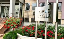 Gradtuzla_gradskauprava