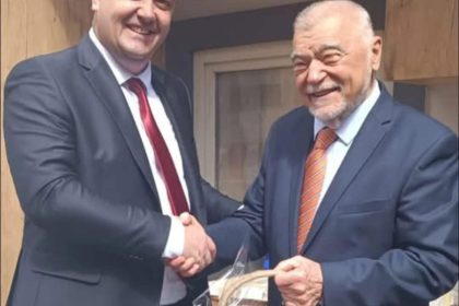 Mustafa Šakić i Stjepan Mesić