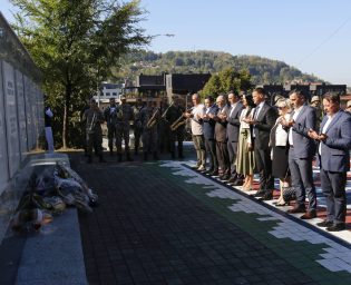Polaganje cvijeca 02 29 09 2026